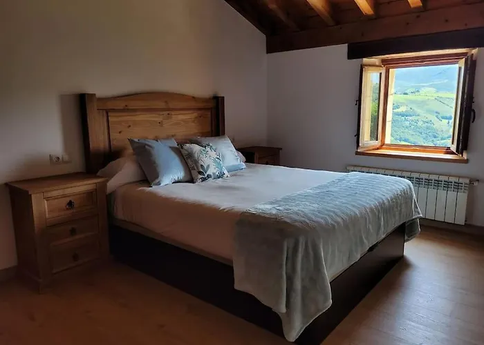 Pasiega Montes Del Pas La Sota